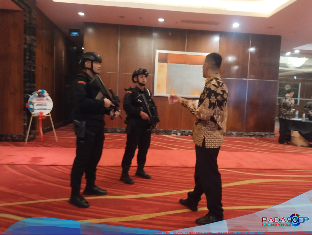 Detasemen Gegana Brimob Polda Sumut Laksanakan Sterilisasi Ketat Perayaan American Independence Day di Medan
